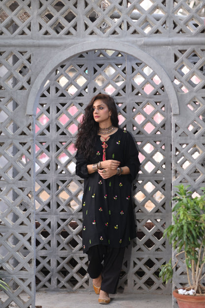 Black Phulkari Single